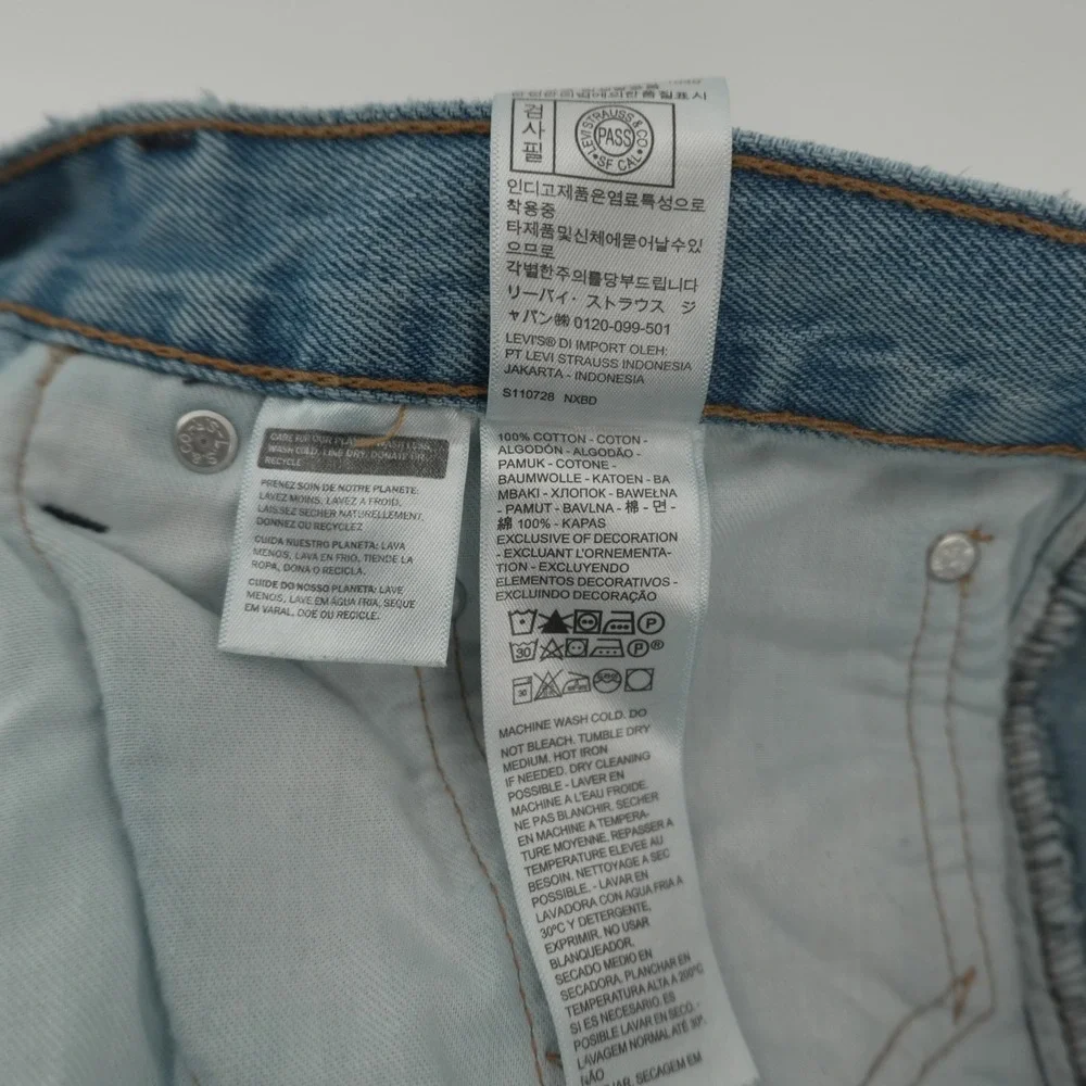 Levi's 550 Relaxed Fit Jeans Mens W34 L36 Light Wash Blue Tapered Leg Denim